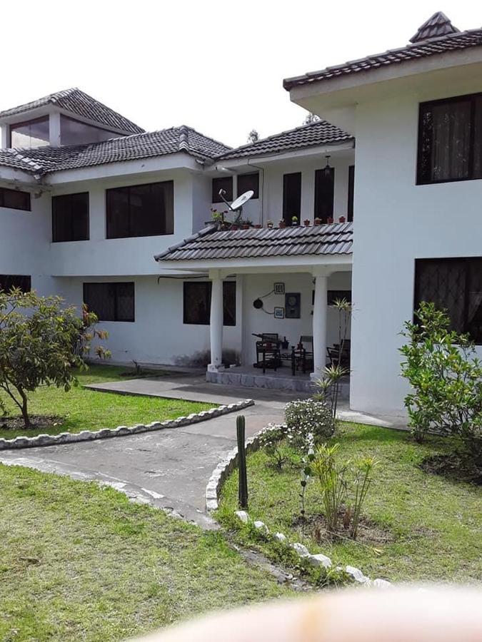 Hosteria La Gaviota Bed and Breakfast Riobamba Buitenkant foto