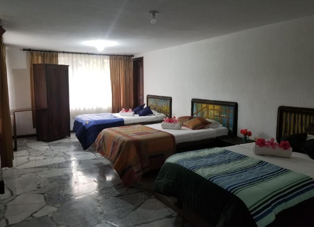 Hosteria La Gaviota Bed and Breakfast Riobamba Buitenkant foto